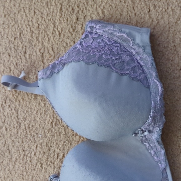 Motherhood Maternity Intimates Lace Nursing Bra No Wires Size 34D - Picture 3 of 10